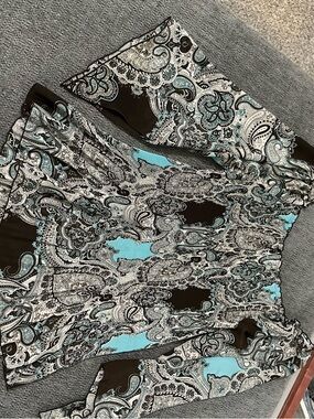 CATO 2000s brown + blue flowy top